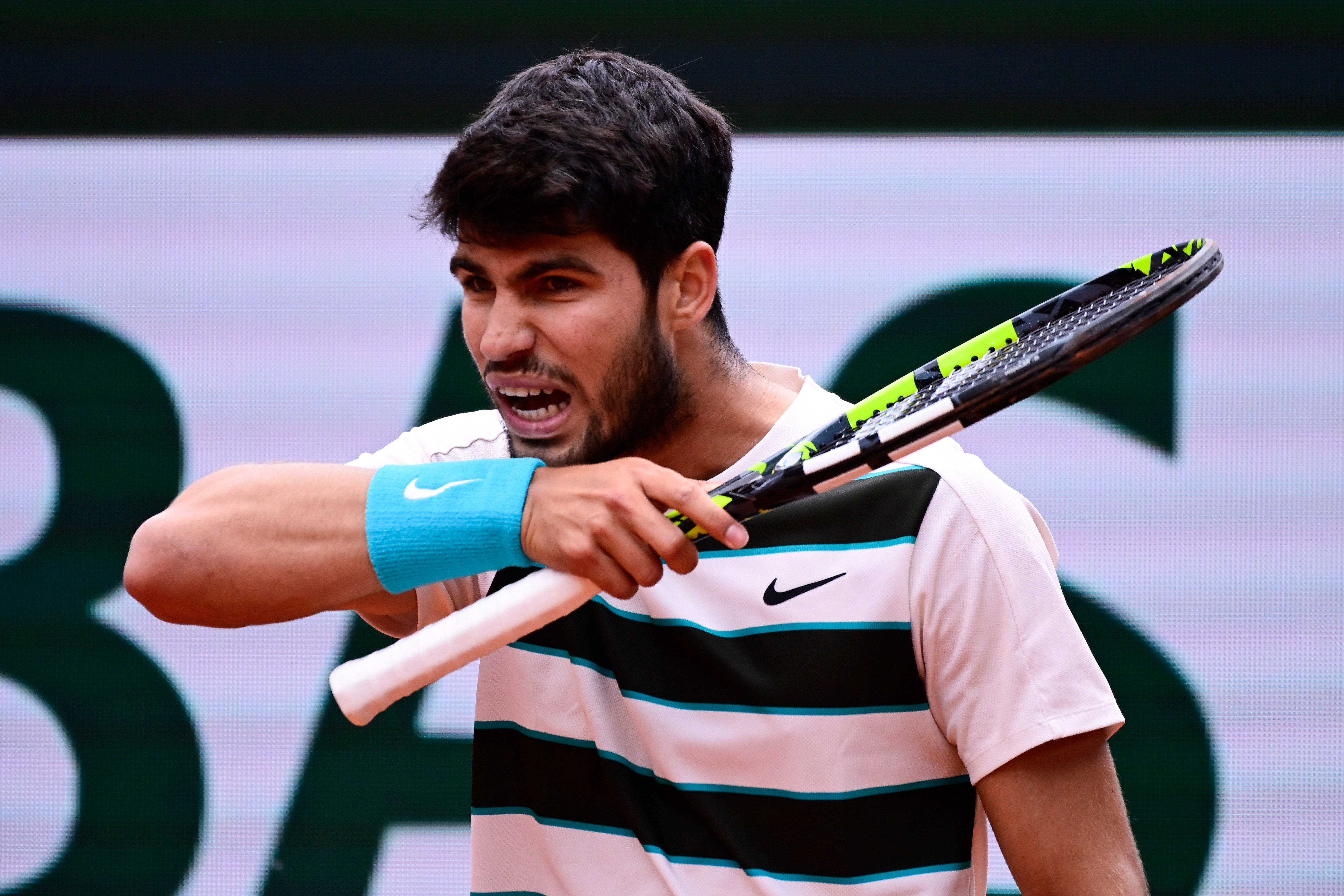 日本网球队碾压法国网球队,阿尔卡拉斯三分雨点燃全场 日本网球队碾压法国网球队,阿尔卡拉斯三分雨点燃全场