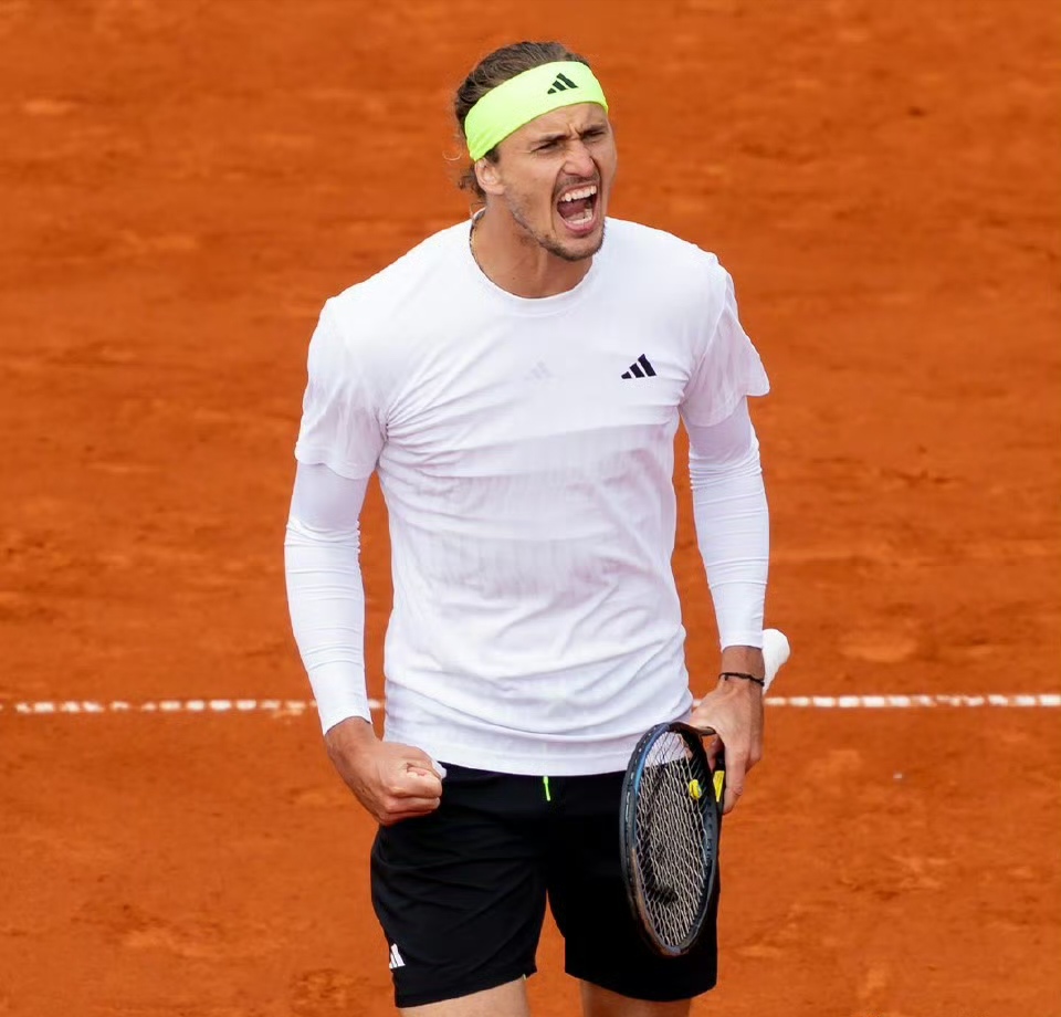 爱游戏-ATP总决赛逆转拉沃尔杯，兹维列夫高光表现的简单介绍