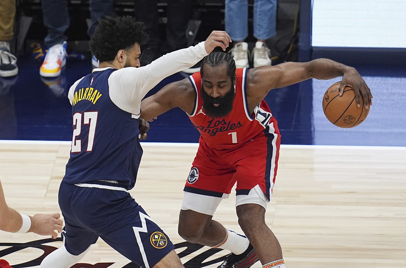 爱游戏下载-快船碾压魔术，字母哥状态火热