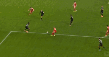 拜仁逆转日本，奥亚尔萨瓦尔带队取胜