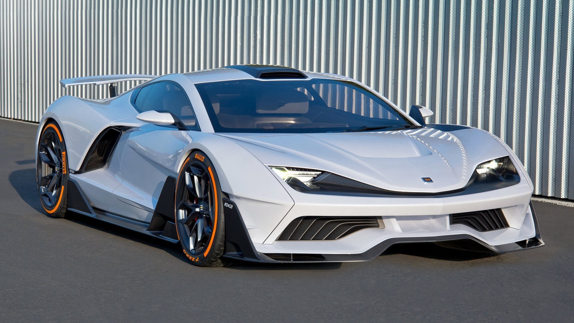 爱游戏官方入口-烈火战驹，塞恩斯驾铁骑横扫，法拉利烈焰灼烧索伯防线