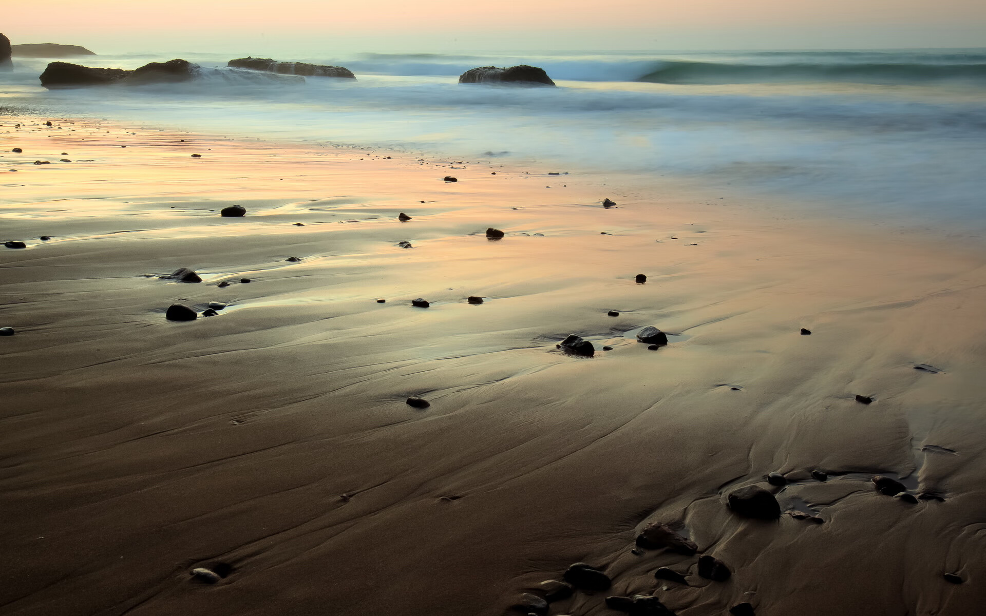 半悬之月死于一道弧光,拉什福德如何让欧冠决赛之夜提前落定